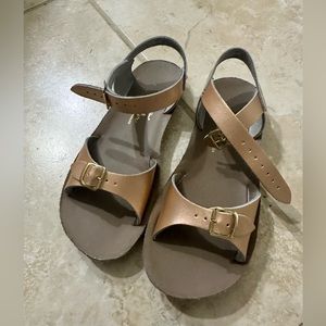 Girls Youth Rose Gold Sun Sans, Size 2